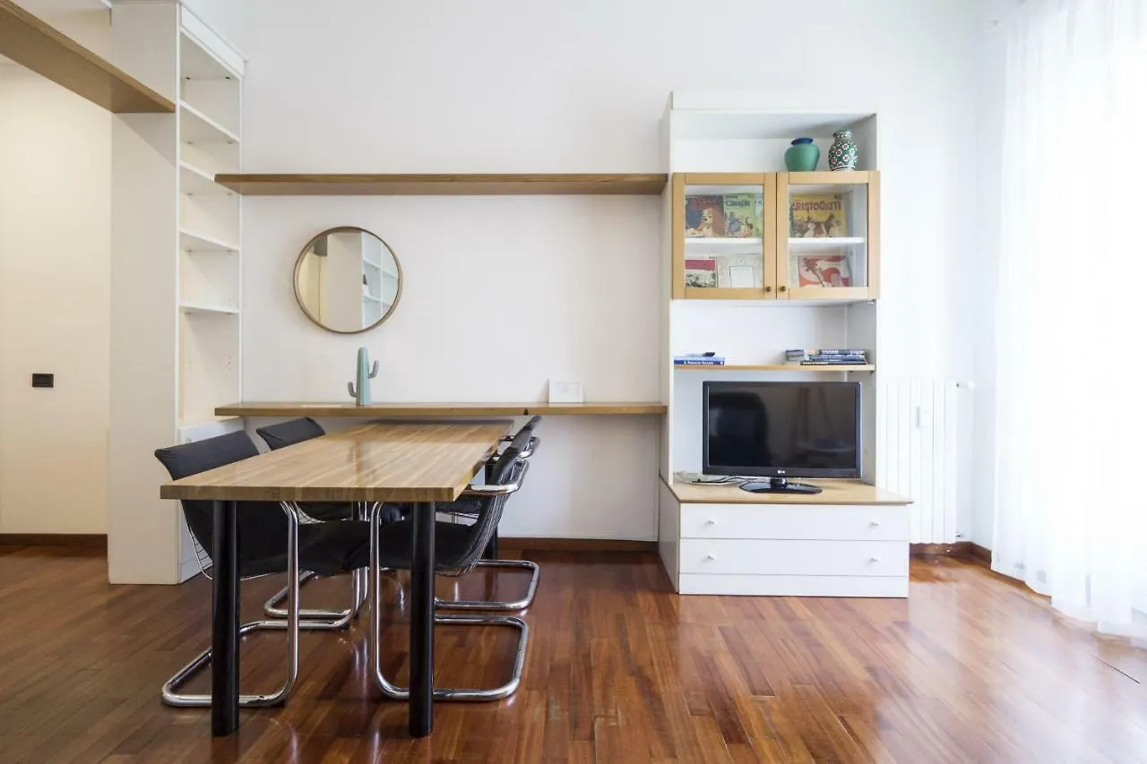 Апартаменты Hacca Collection - Bocconi, Navigli 1Br Милан 0*,