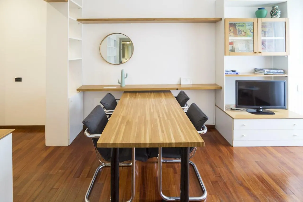 Apartamento Hacca Collection - Bocconi Milán 0*,  Italia
